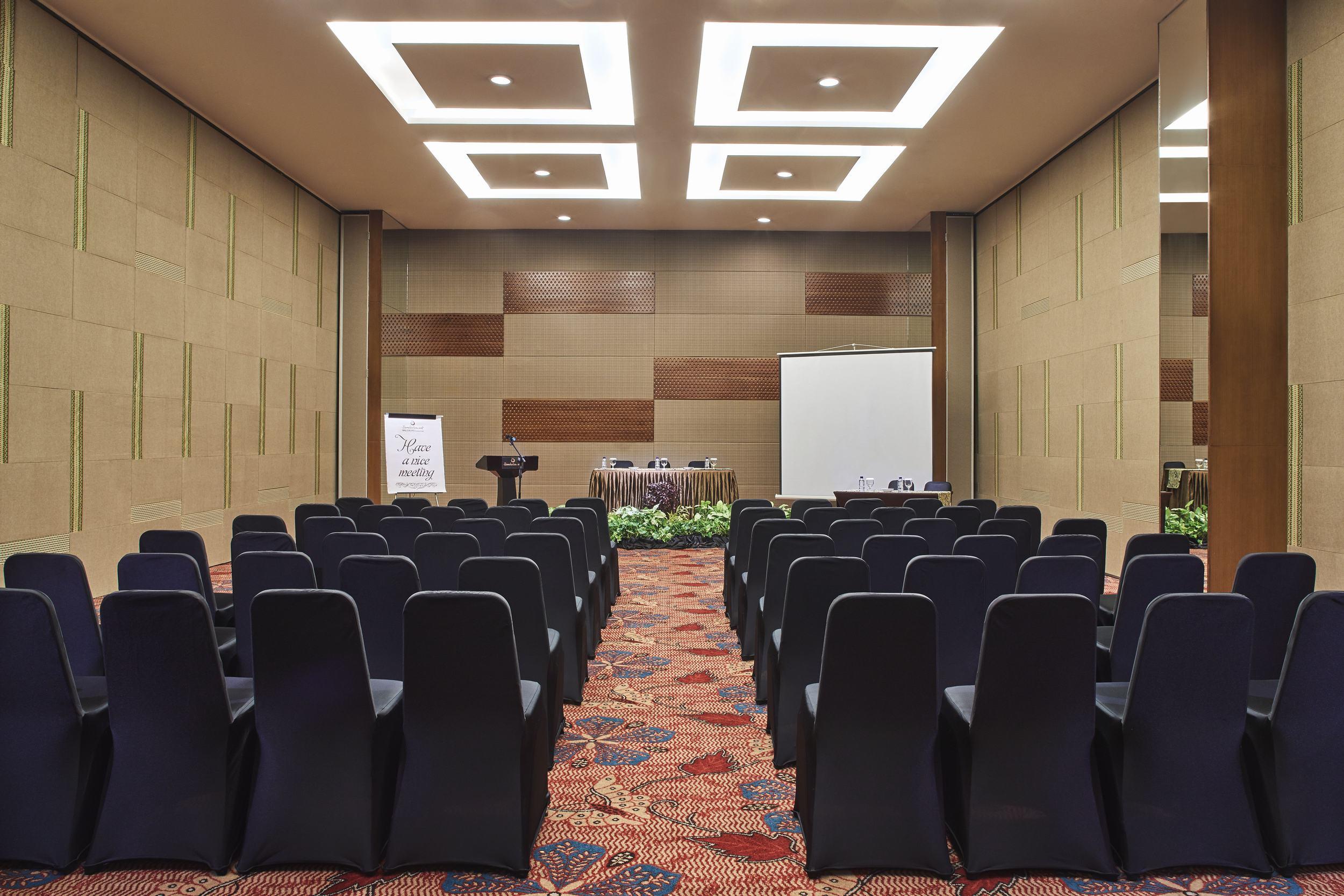 Jambuluwuk Malioboro Hotel Джокьякарта Экстерьер фото Meeting room