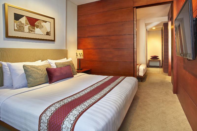 Jambuluwuk Malioboro Hotel Джокьякарта Экстерьер фото Deluxe Room